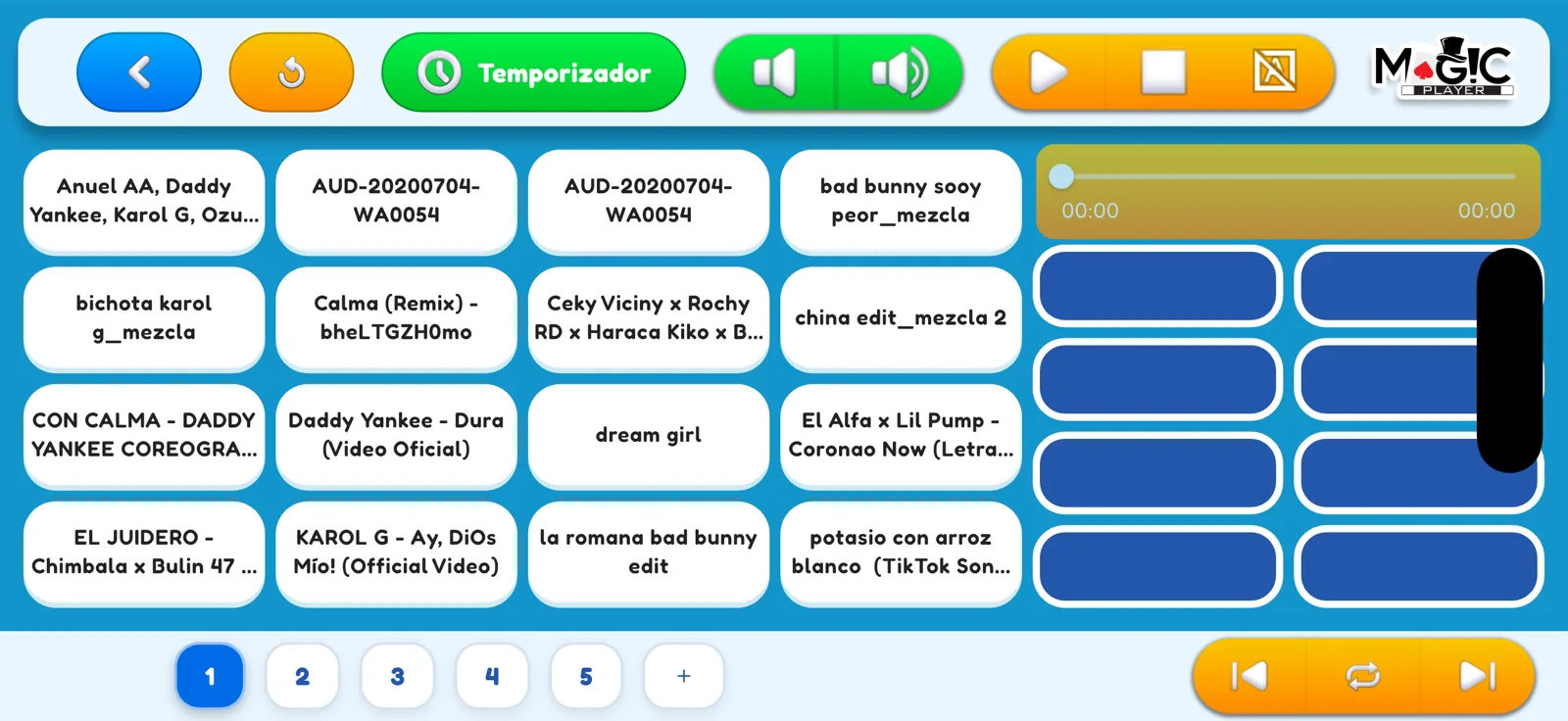 Escritorio con los pads de música